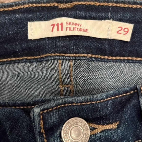 711 Levi Jeans - Picture 2 of 3